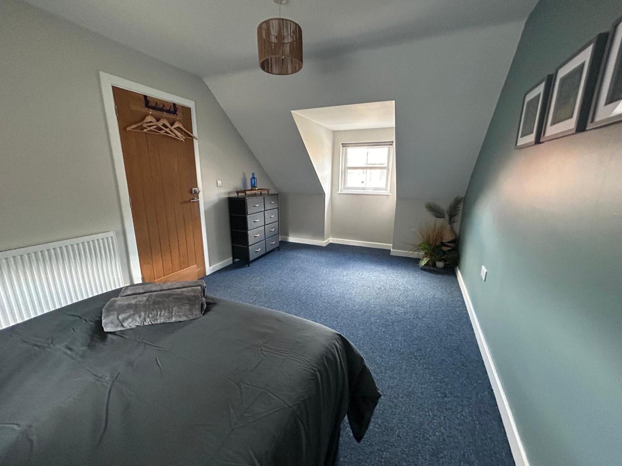 Double Room Yeovil Town Centre ภายนอก รูปภาพ
